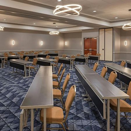 Отель Courtyard By Marriott Sacramento Cal Expo Экстерьер фото