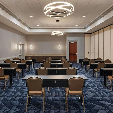 Отель Courtyard By Marriott Sacramento Cal Expo Экстерьер фото