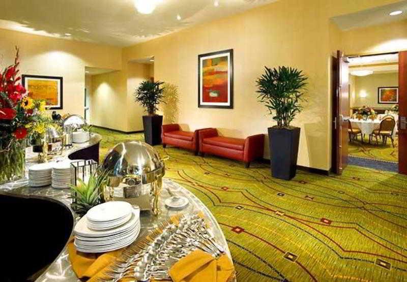 Отель Courtyard By Marriott Sacramento Cal Expo Интерьер фото