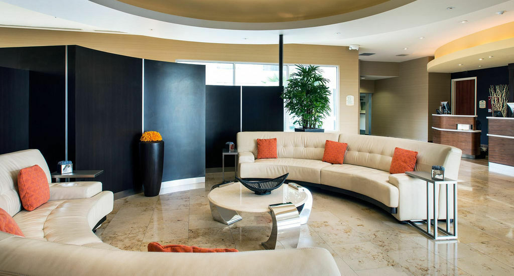 Отель Courtyard By Marriott Sacramento Cal Expo Экстерьер фото